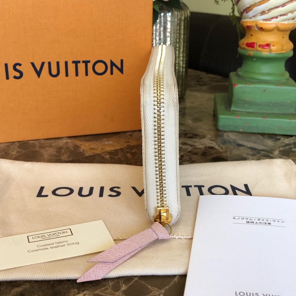AUTH Louis Vuitton Portefeuille Clemence Wallet🌺 - Picture 5 of 8